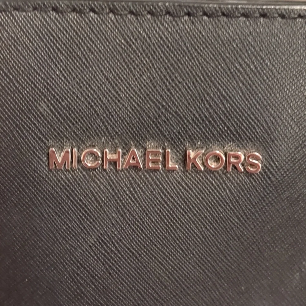 Michael Kors Dillon Satchel Purse in black With Silver Hardware